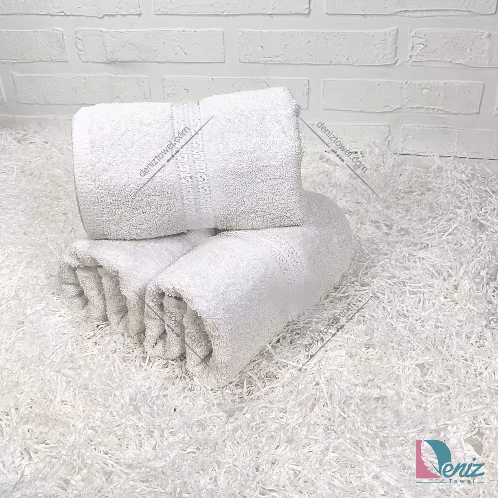 حوله دستی 3 عددی آدرینا رنگ شیری