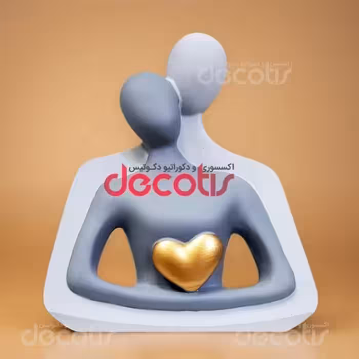 مجسمه آغوش عشق سایه