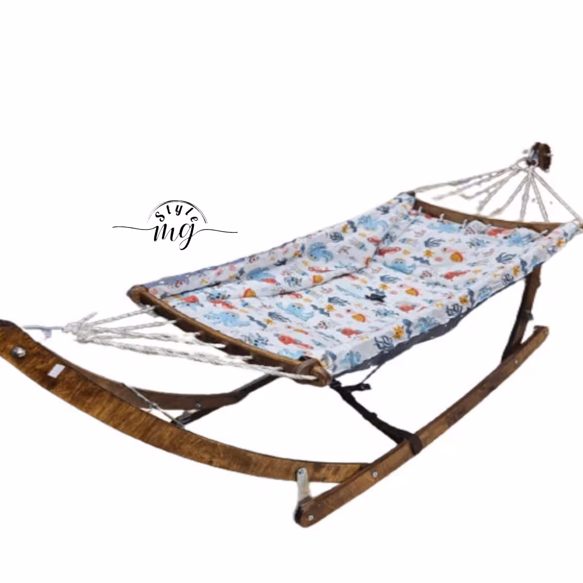 گهواره سنتی تاشو چوبی نوزاد