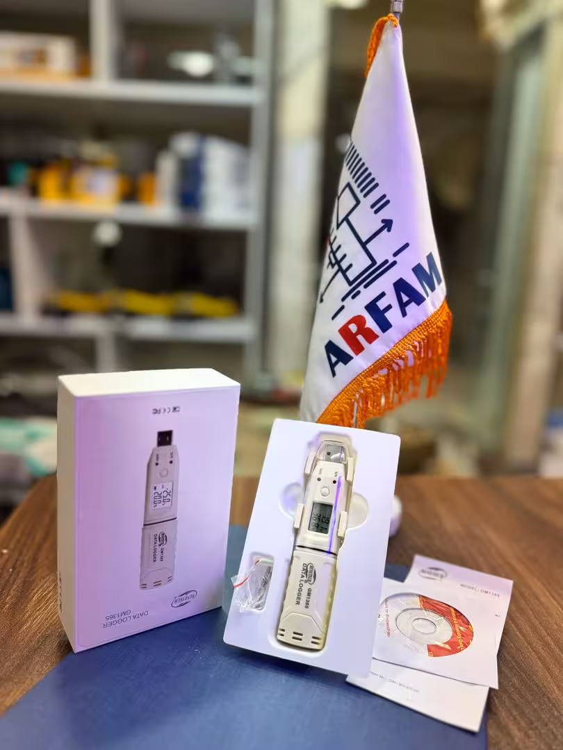 دیتالاگر دما و رطوبت محیطی بنتک BENETECH GM1365