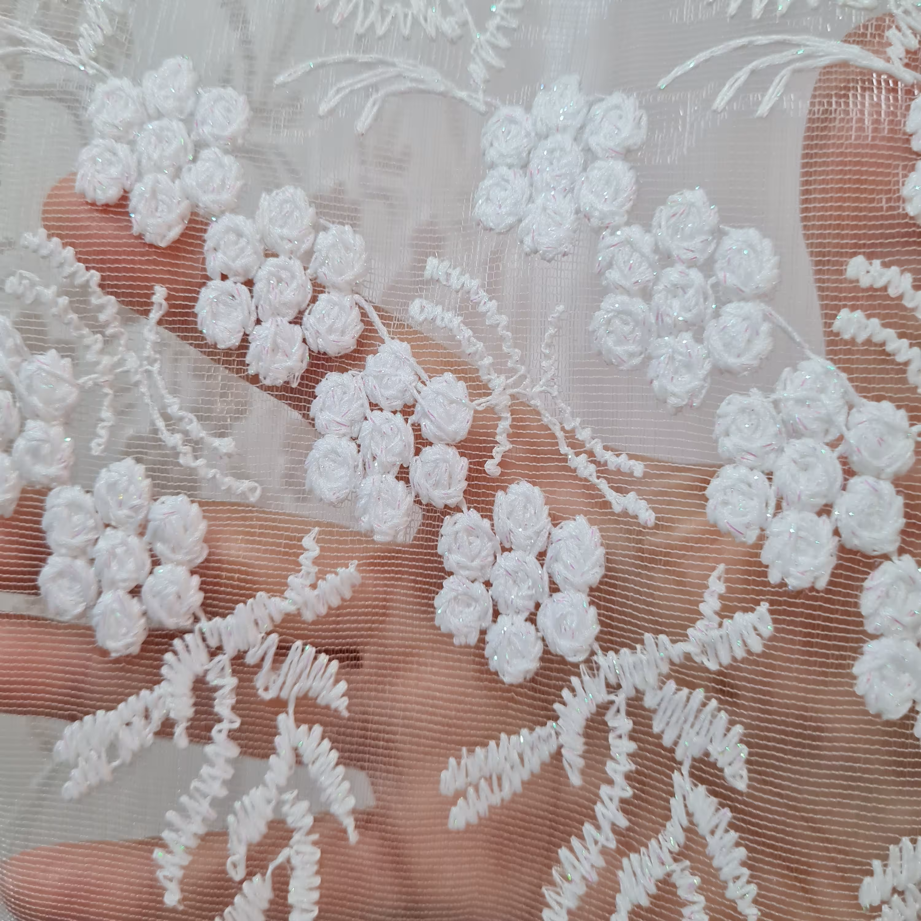 پرده تو گلدره سفید