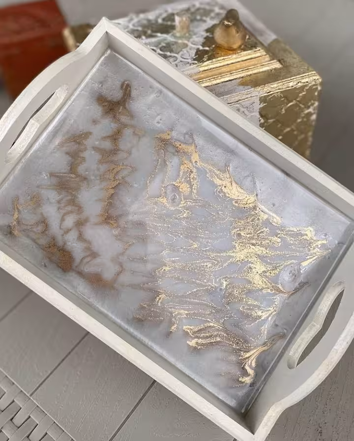 سینی چوبی سفید طلایی رزین کد 102172