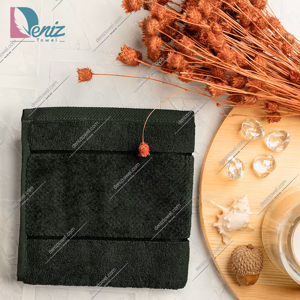 حوله دستی طرح ماکرو رنگ زیتونی تیره
