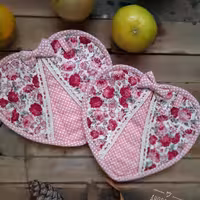 دستگیره مدل قلبی گلدار با خالدار گلبه ای