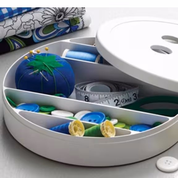 باکس نخ و سوزن و جواهرات فانتزی طرح دکمه(نظم دهنده وسایل)