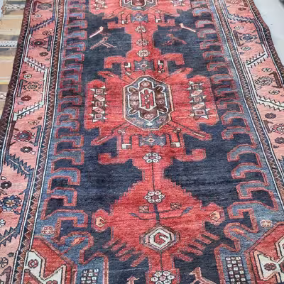 فرش قدیمی دستبافت کناره طول چهار متری مدل MG92