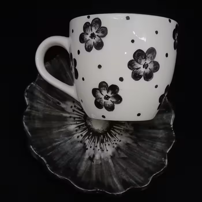  ست فنجان و نعلبکی سرامیکی هیوا طرح آفتاب گردان کمر باریک کد 10882035