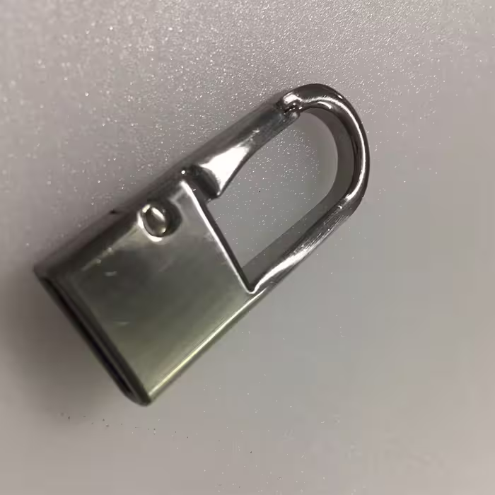 یراق حلقه جاکلیدی مدل Y-Mkey01 مدبر دار