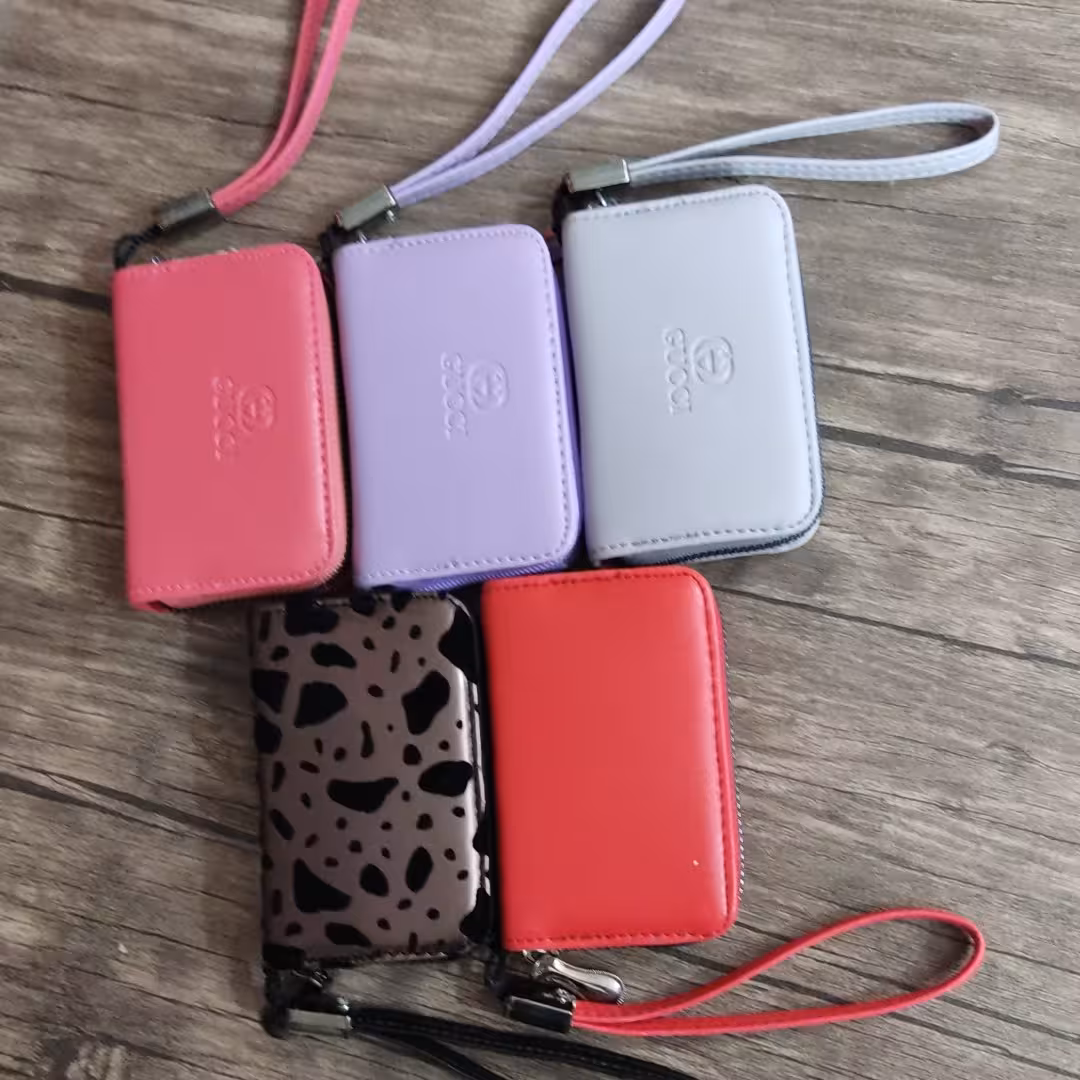 جاکارتی چرم زیپدار