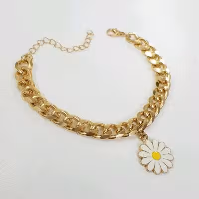 دستبند طلایی کارتیه زنجیر درشت آویز گل بابونه ، فری سایز