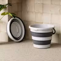 سطل تاشو دسته دار دنیاپلاستیک 12 لیتر سفیدطوسی کد 50017