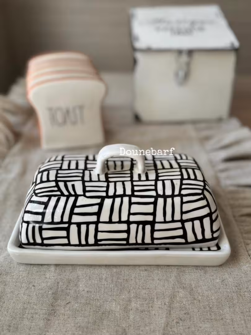 جا کره ای سفید مشکی