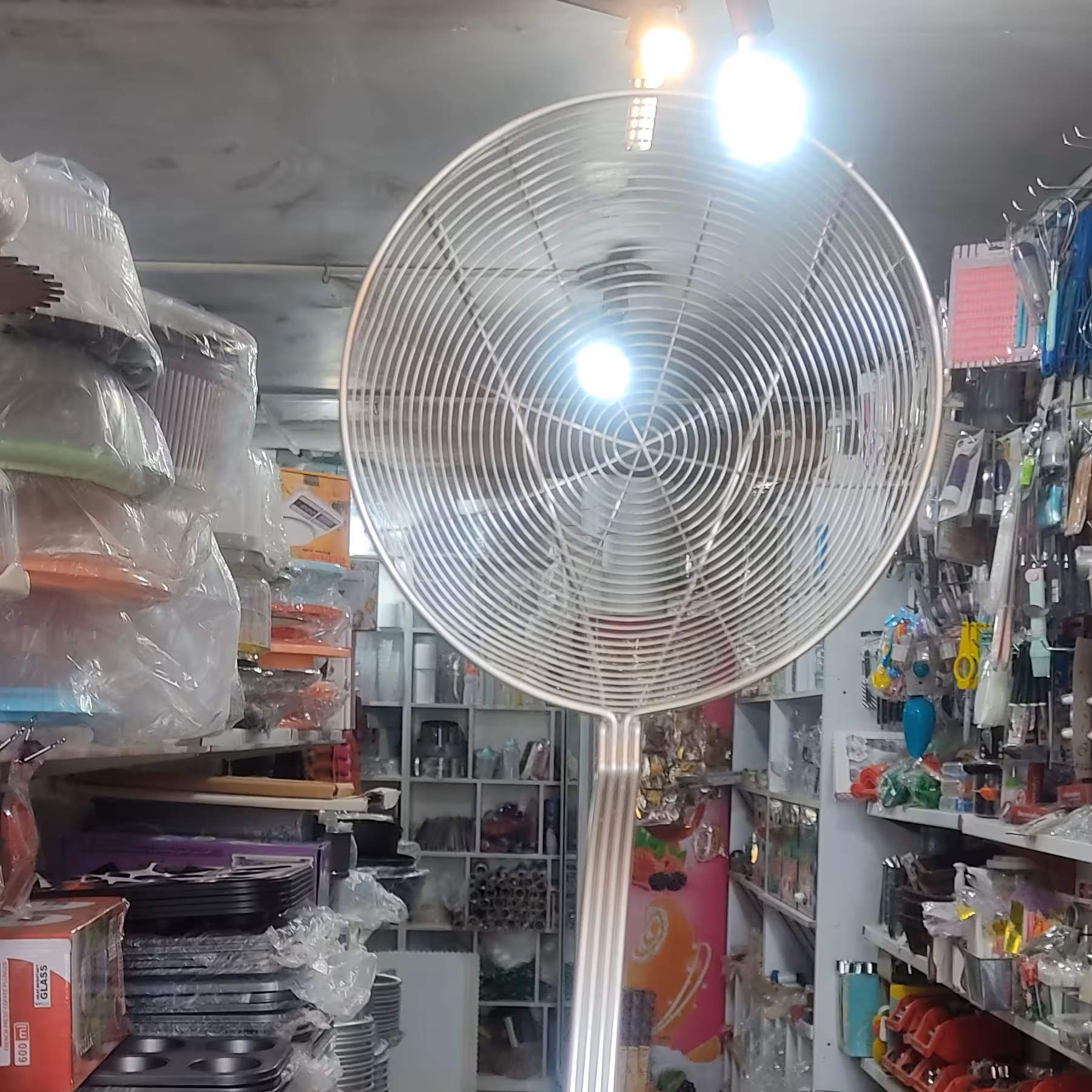 توری روغن گیر دسته چوبی جنس اعلا  و محکم خارجی قطر 17 سانت