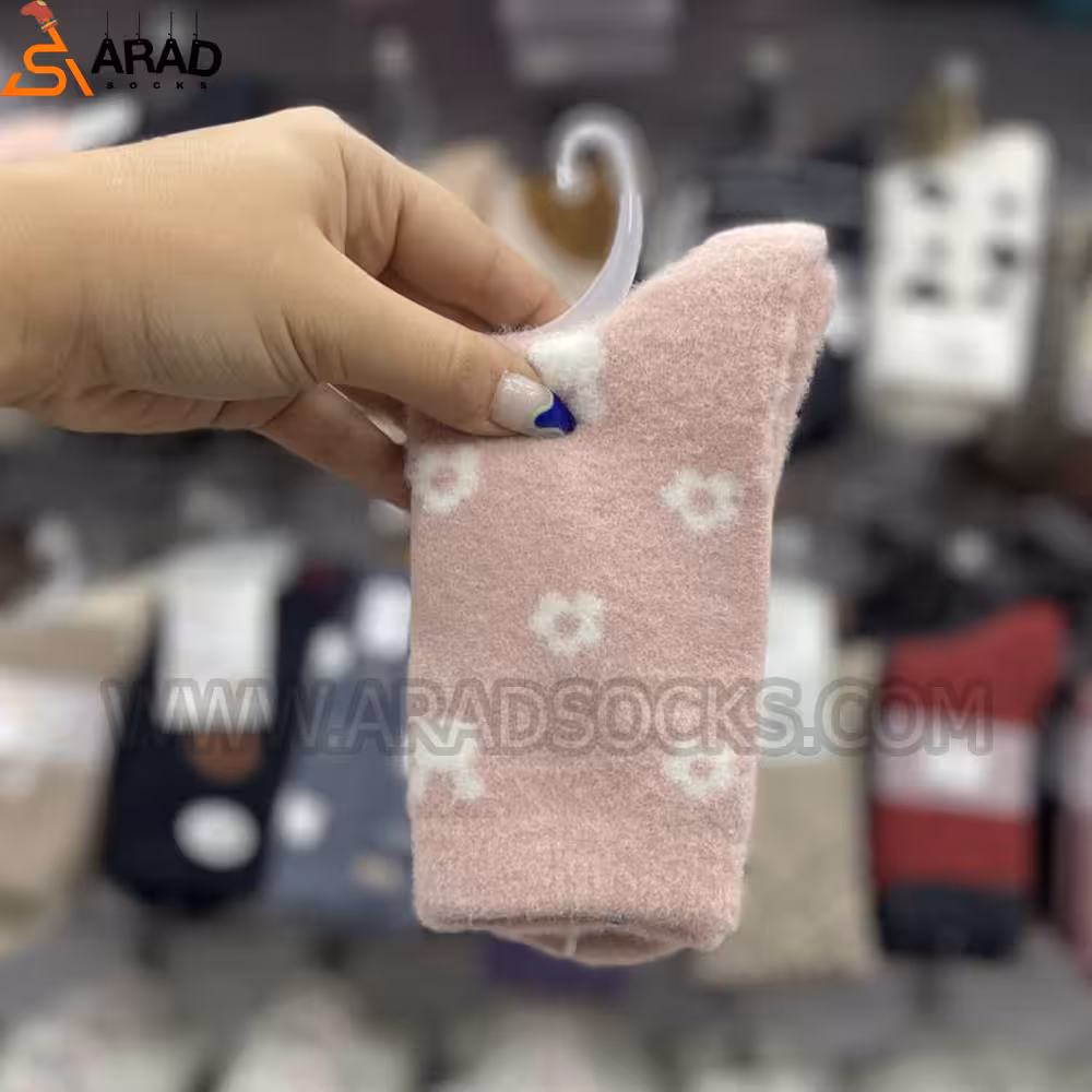 جوراب زمستانه موهر گل دار