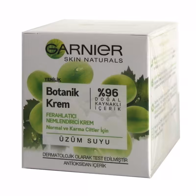 کرم مرطوب کننده گارنیه حاوی عصاره انگور مناسب برای پوستهای نرمال و مختلط
