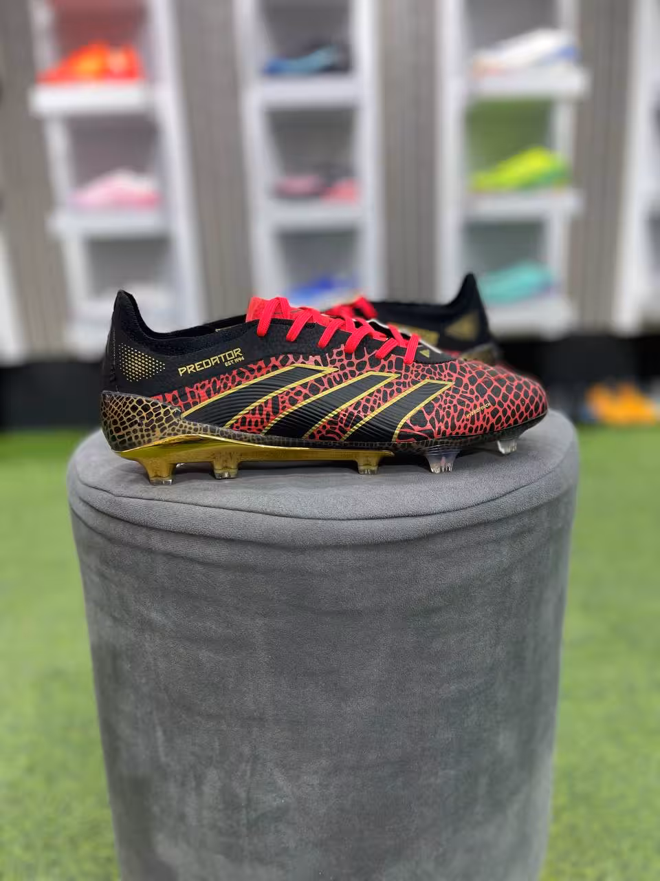 کفش فوتبال ادیداس پردیتور سی مشکی  adidas predator 30 fg