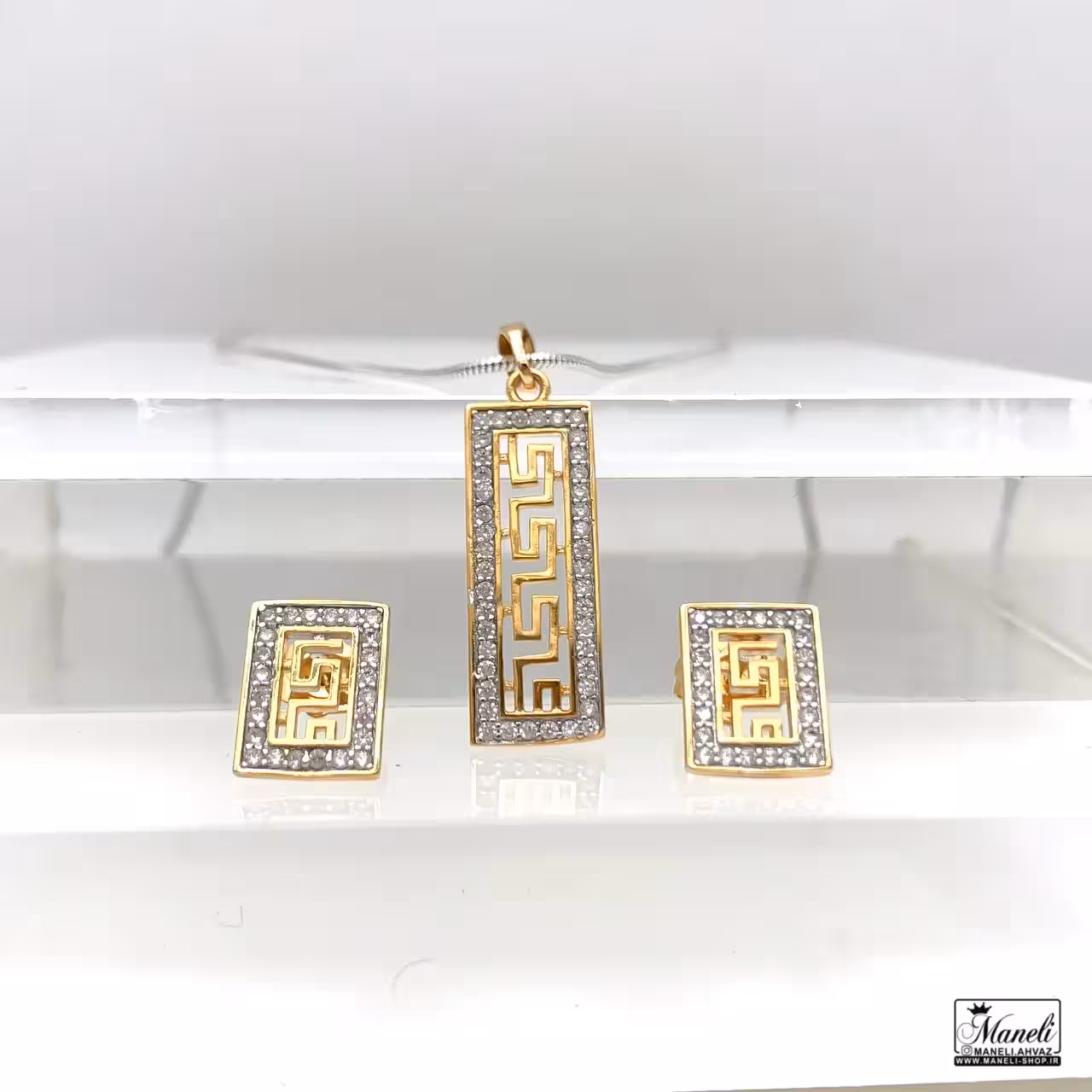 نیم ست ورساچه ژوپینگ رنگ طلایی   زنجیر نقره ای