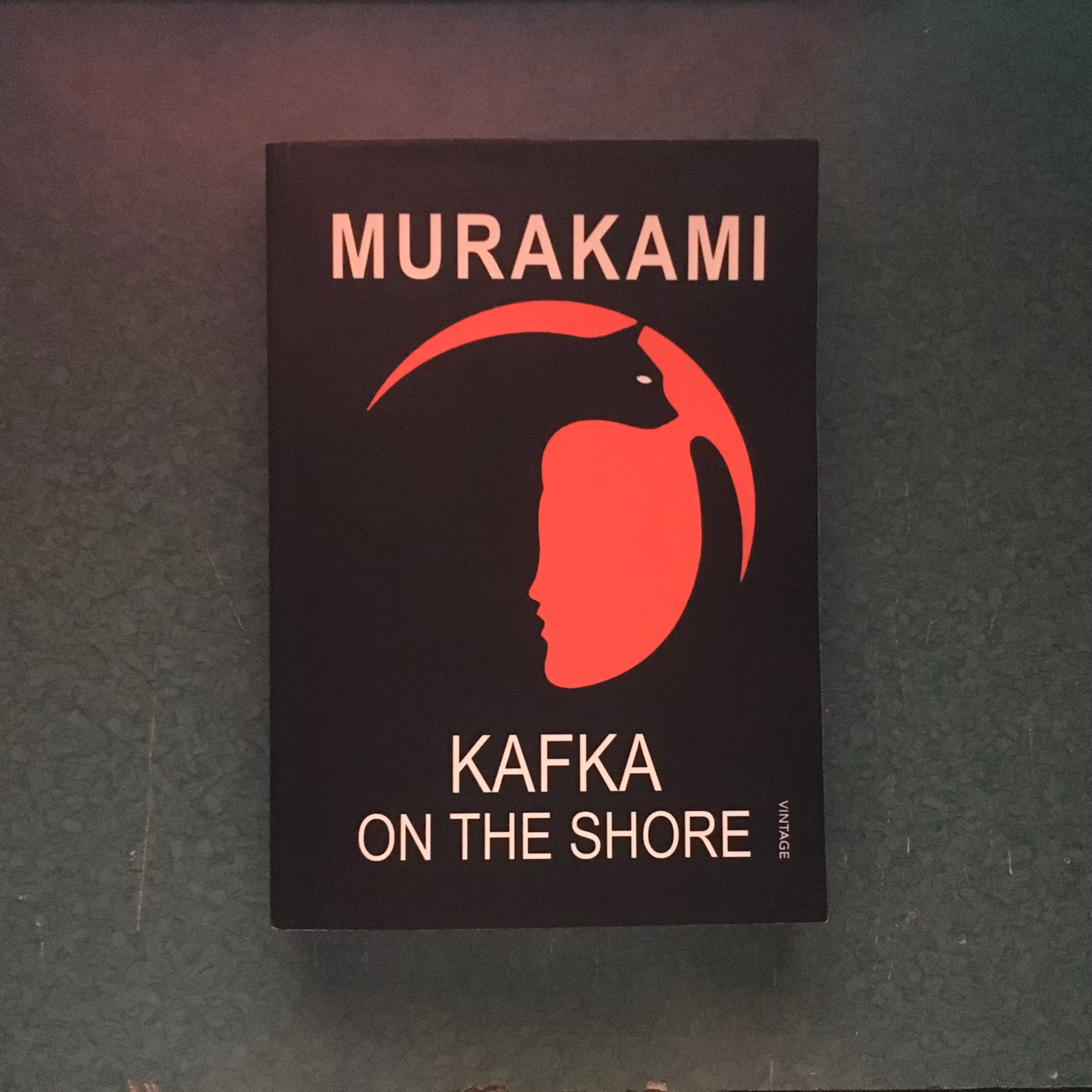 کتاب اورجینال Kafka on the shore از هاروکی موراکامی با کیفیت عالی کافکا در ساحل