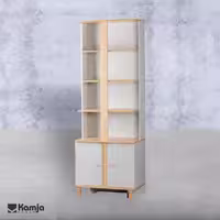 ویترین کتابخانه ژینا