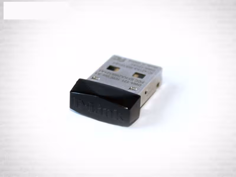 کارت شبکه USB و بی‌سیم دی-لینک DWA-121