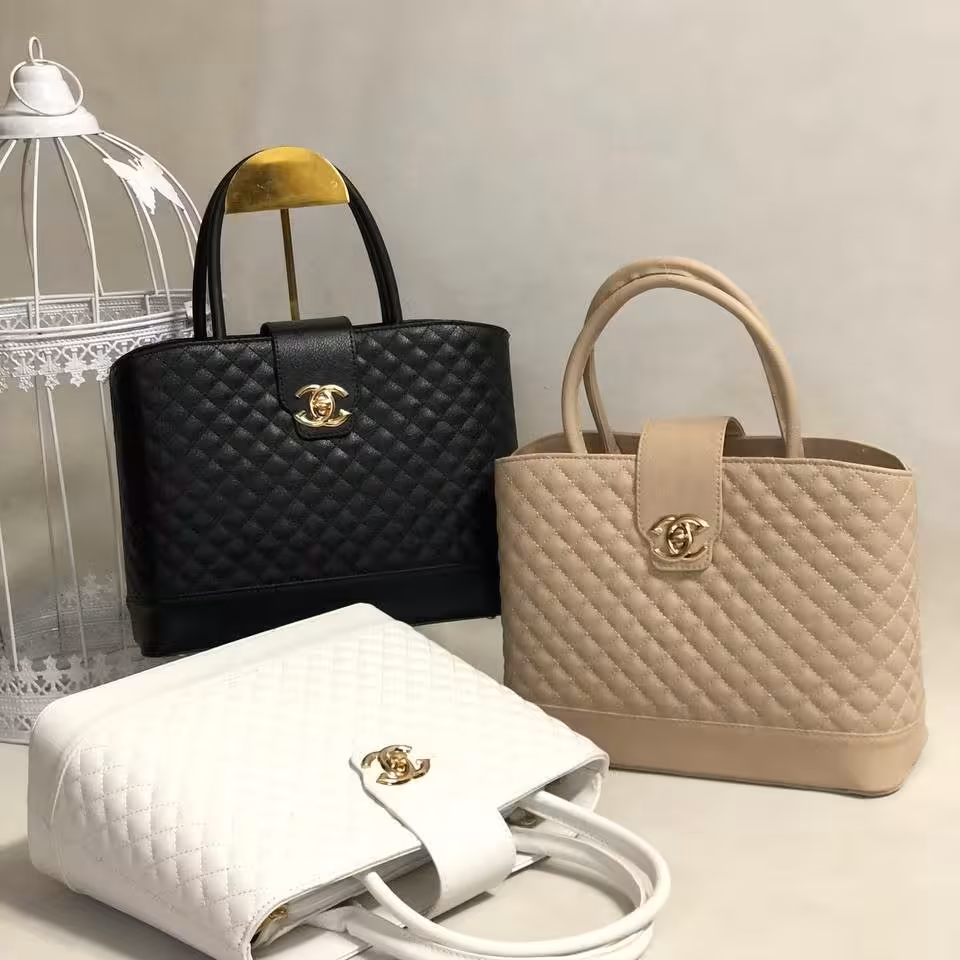کیف زنانه طرح گلدوزی
