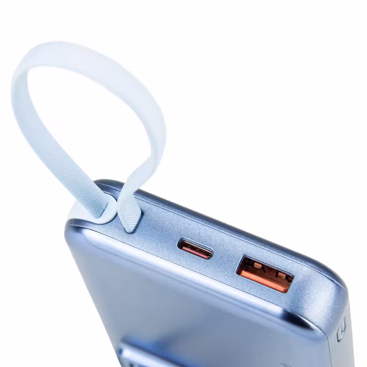 پاور بانک آکو مدل AP-28 ظرفیت 10000 میلی آمپر ساعت