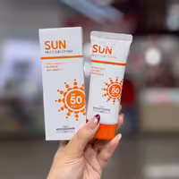 ضد افتاب روشن کننده و ضد چروک فوداهولیک 70 میل FOODAHOLIC MULTI SUN CREAM SPF50