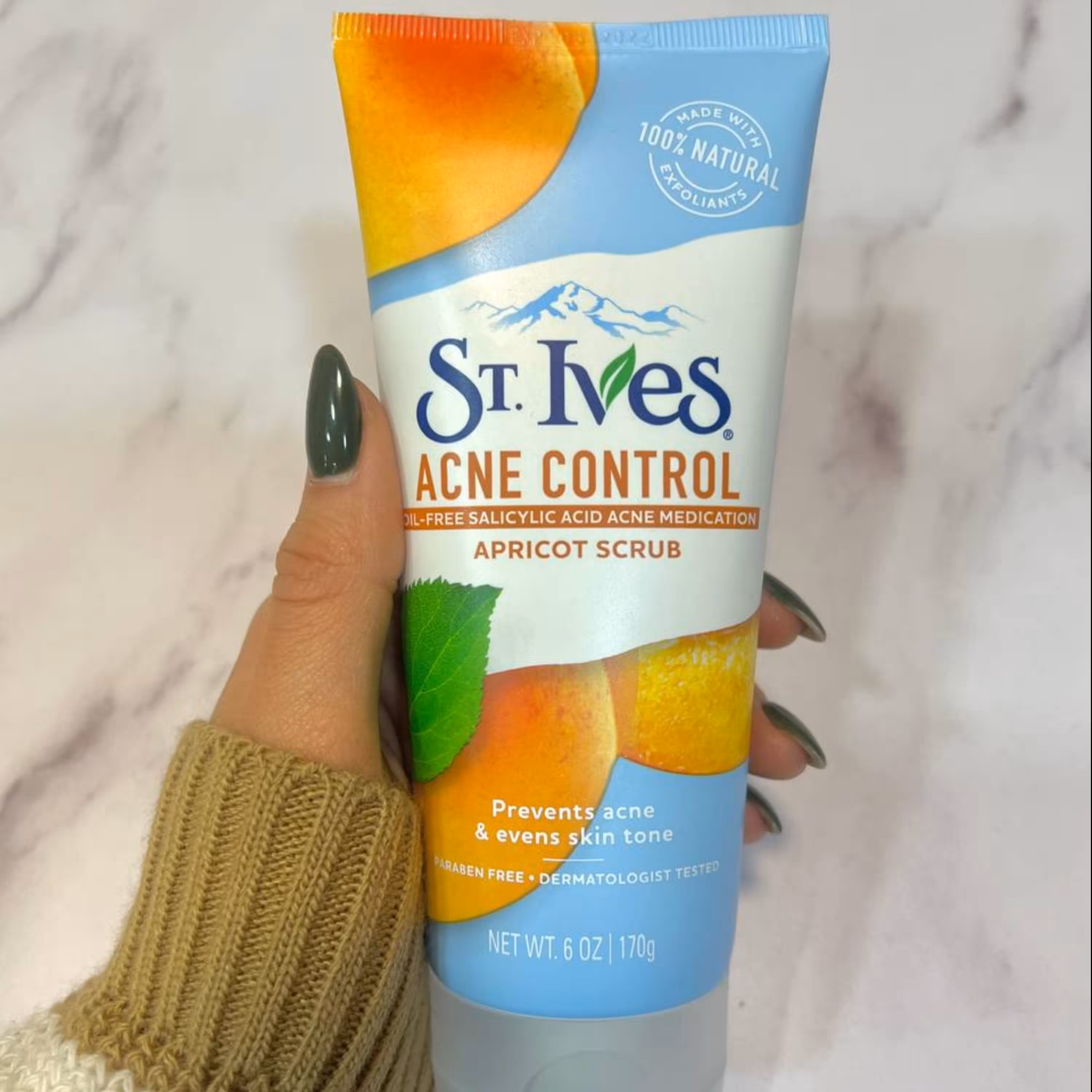 اسکراب ضدجوش زردآلو سنت ایوز St Ives Acne Control Apricot Scrub