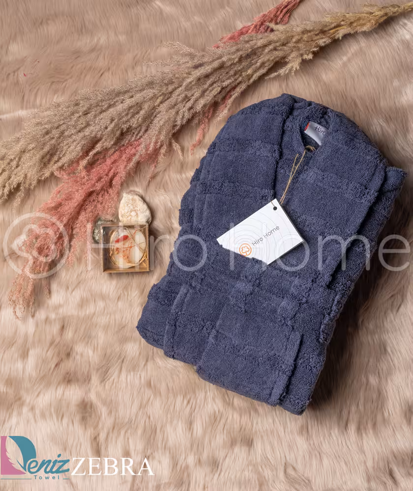 حوله تن پوش هیرو طرح سالوینو رنگ بادمجونی