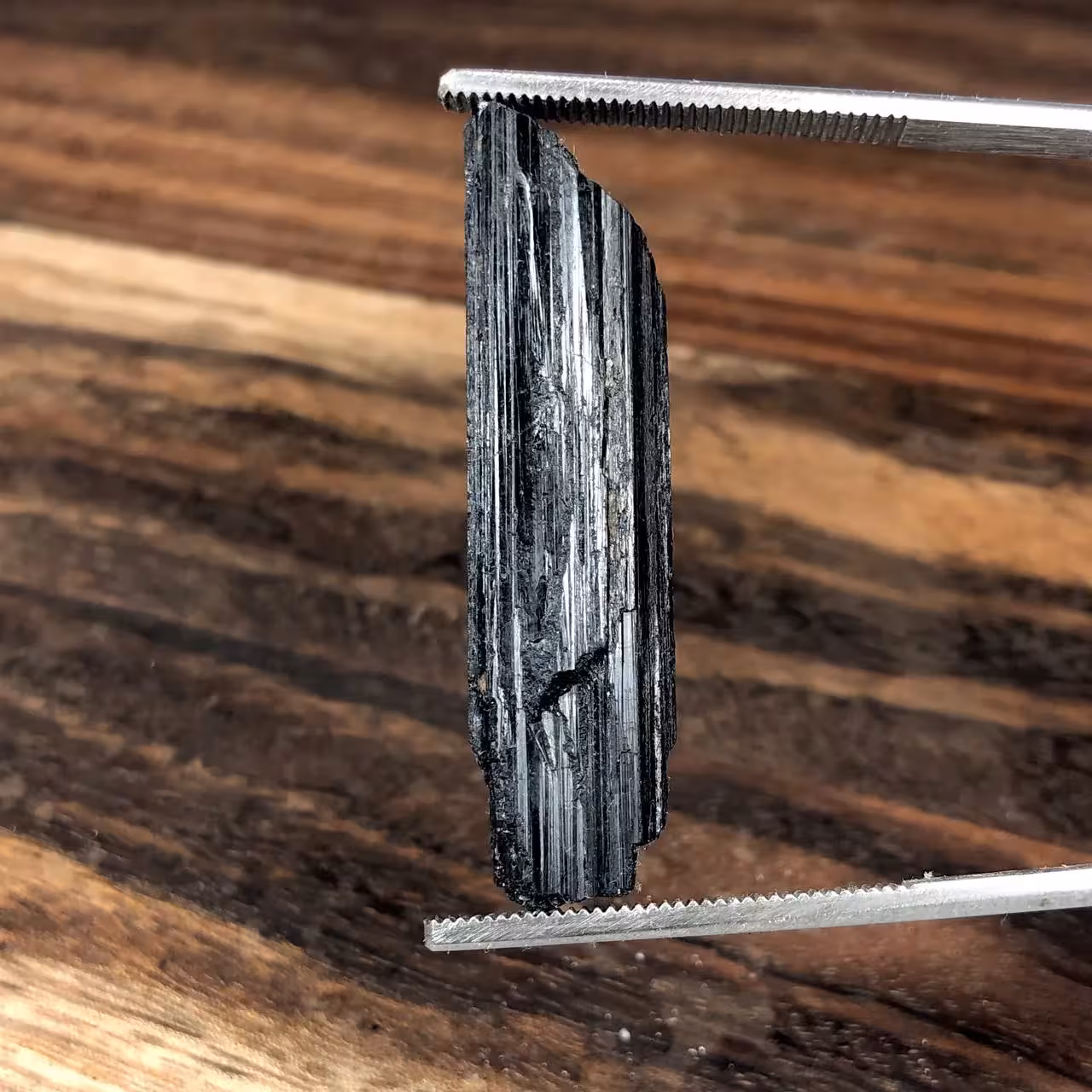 سنگ قیمتی تورمالین سیاه معدنی 250889