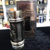 ادکلن خشبی رایحه چوبی و گلی 100میل برند لطافه