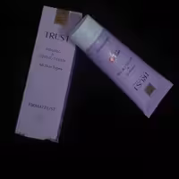 کرم لیفت و سفت کننده صورت و گردن