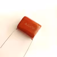 خازن پلی استر 4.7uF 400V