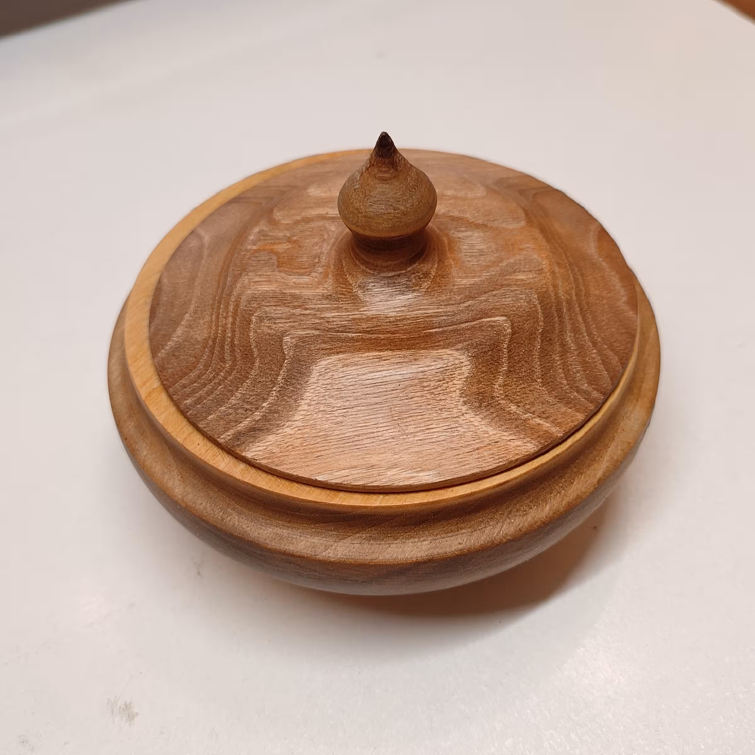 شکلات خوری چوب گردو