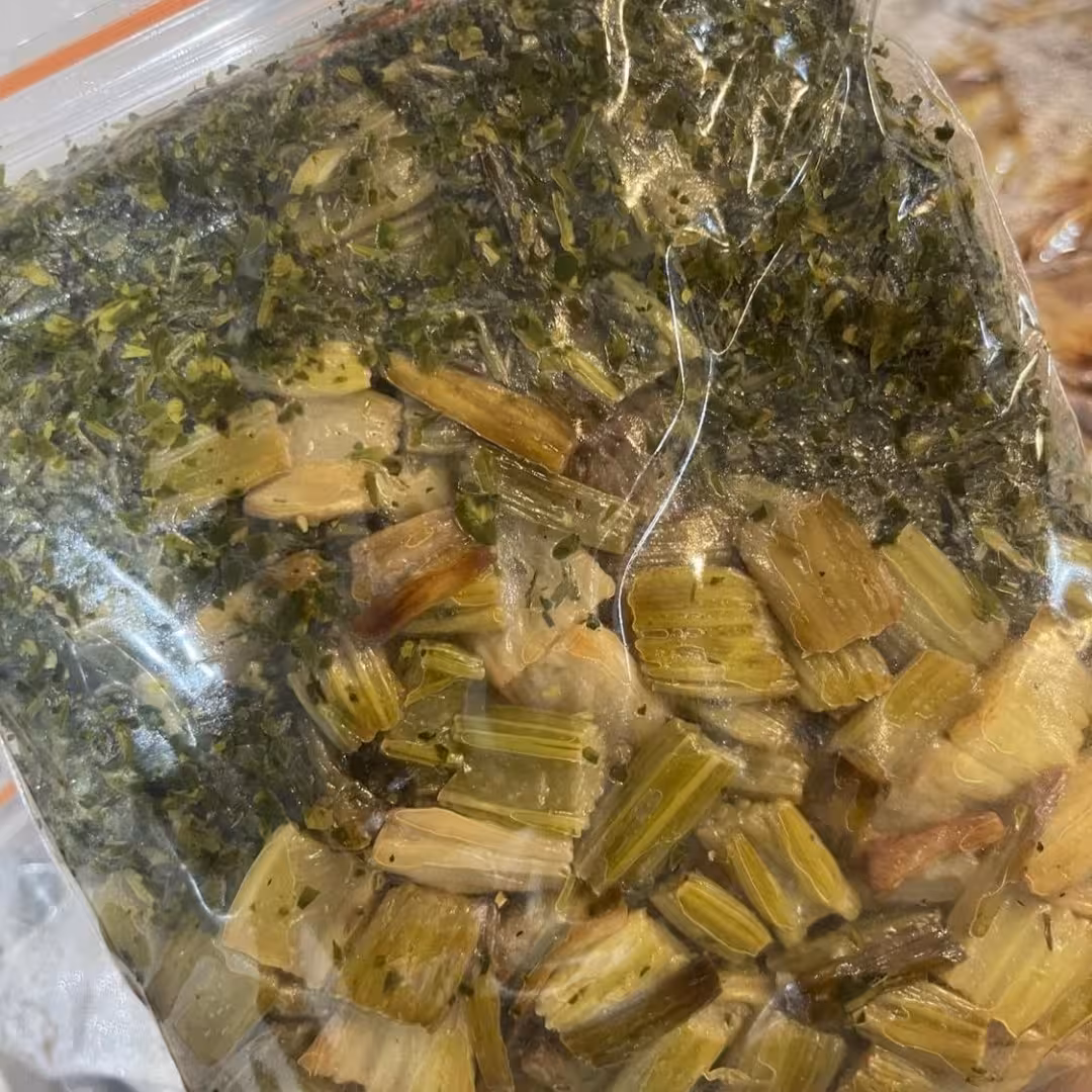 کرفس سرخ شده تازه