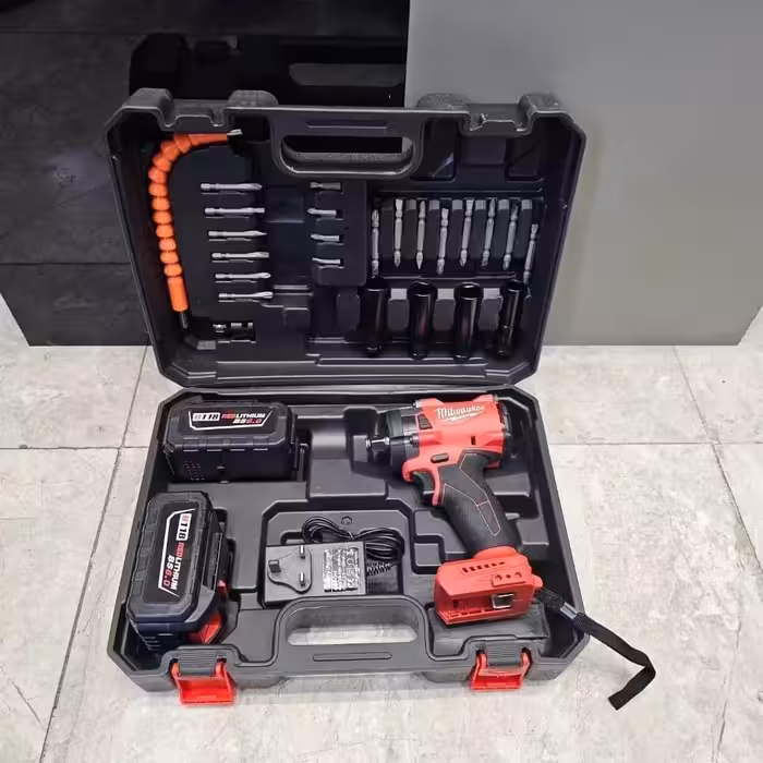 بکس شارژی براشلس 118 ولت طرح میلواکی مدل MV01