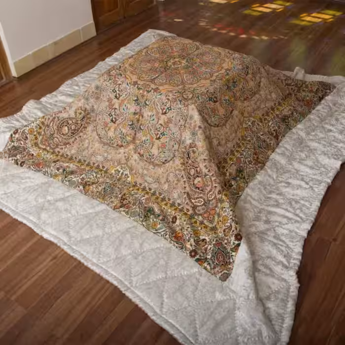 لحاف کرسی دست دوز ترمه طرح افشار رنگ کرم