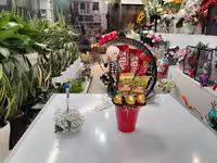 سطل هدیه عروسک روسی مشکی