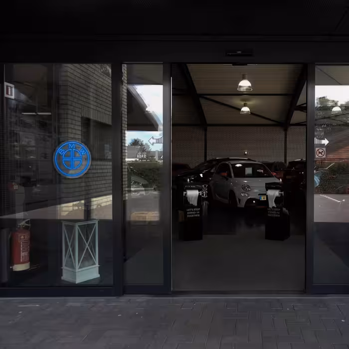 چراغ دیواری نئون دیزاین طرح Bmw_BL