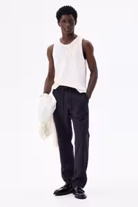 شلوار مردانه مخلوط کتانی مناسب است H&M