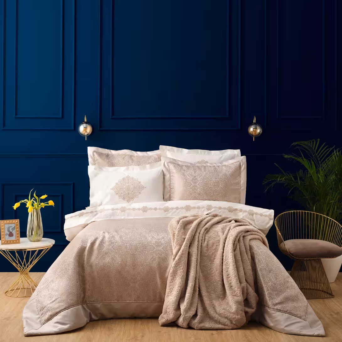 ست روتختی دو نفره 8 پارچه برند کاراجا هوم ترکیه مدل Maira