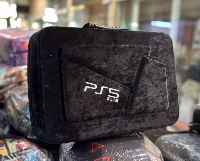 کیف کنسول PS5 SLIM طرح مشکی - فروشگاه تخصصی پلی استیشن