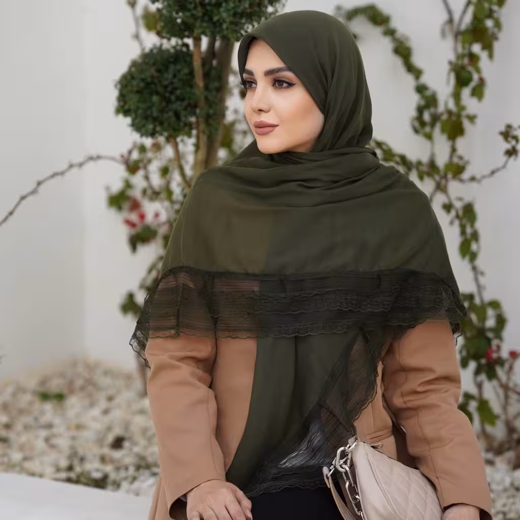 روسری نخی دور دانتل