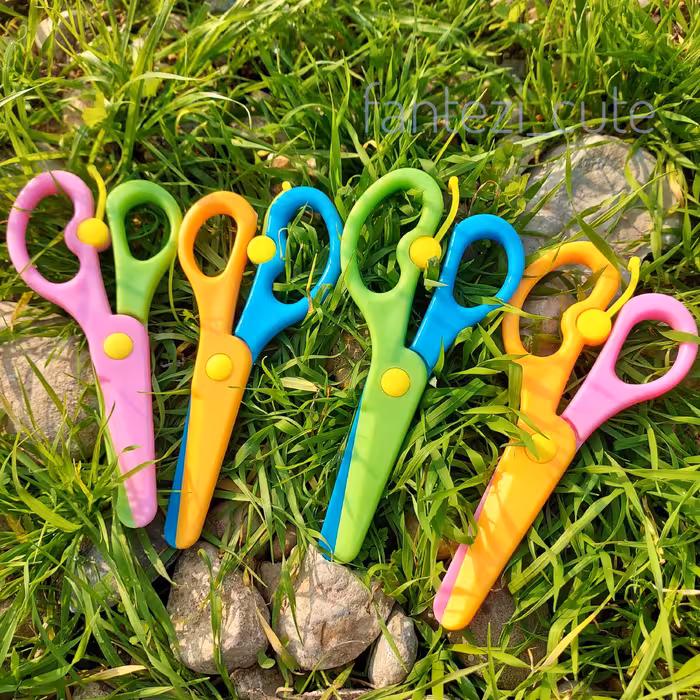 قیچی کودک قیچی سرگرد بی خطر مخصوص کودک مهدکودک فنردار پلاستیکی لوازم تحریر سباب بازی سرگرمی   