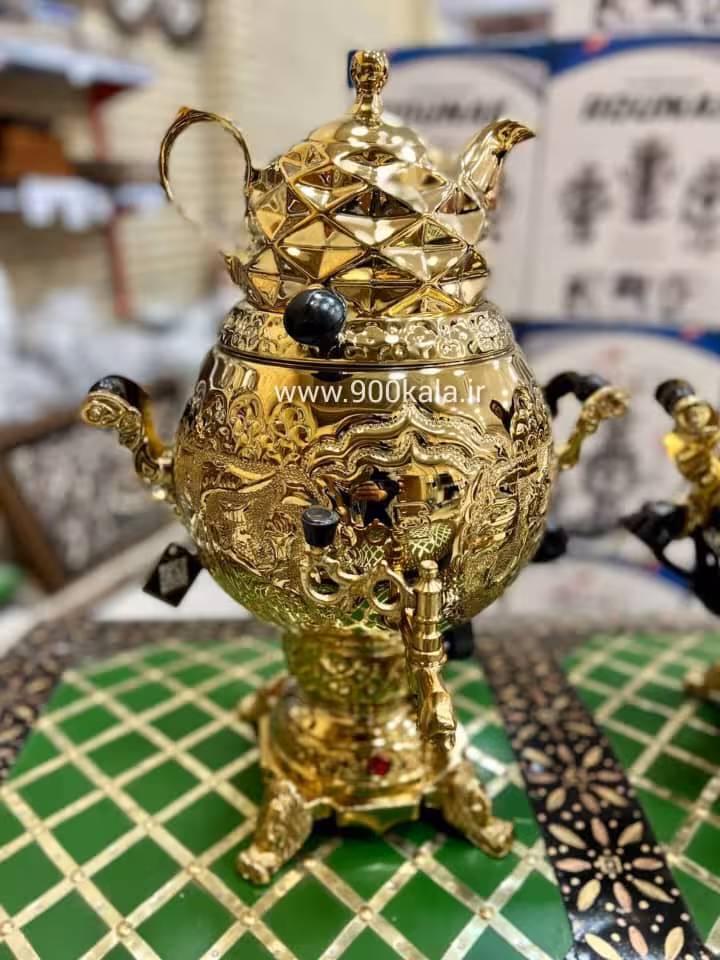 سماور برقی برنج قلمزنی شده  همراه با قوری چینی  6 لیتری