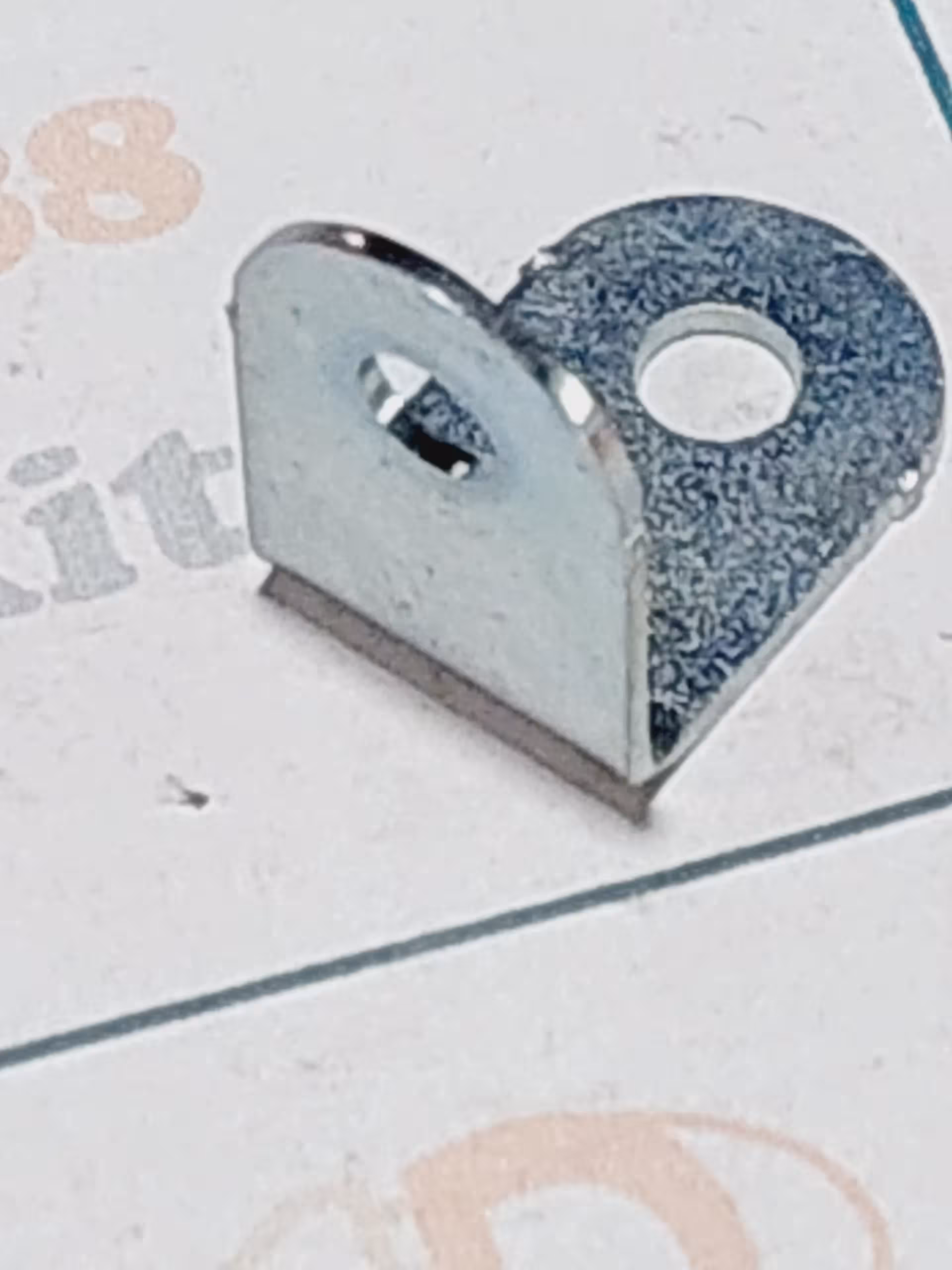 سازه فلزی بست L 1 *1 بسته 4تایی