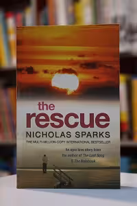 The Rescue اثر Nicholas Sparks
