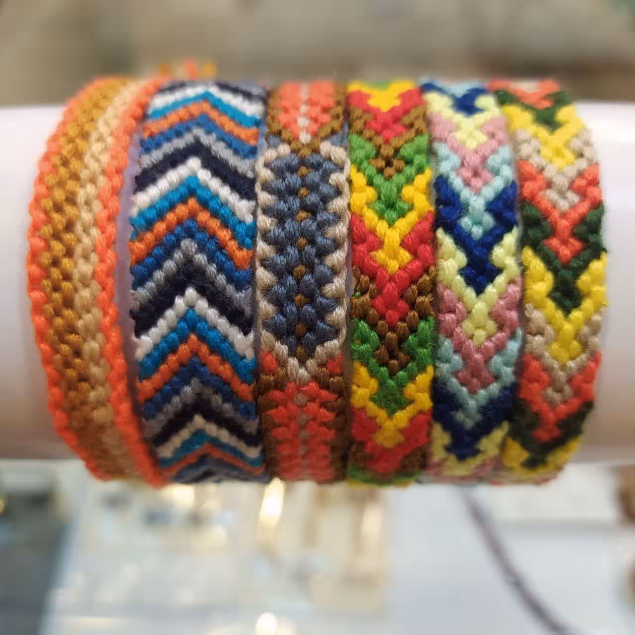 دستبند بافت دوستی