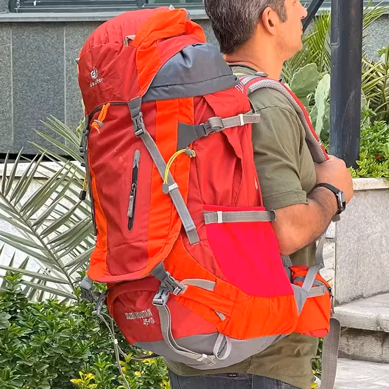 کوله پشتی طرح دیوتر 10 45 لیتری