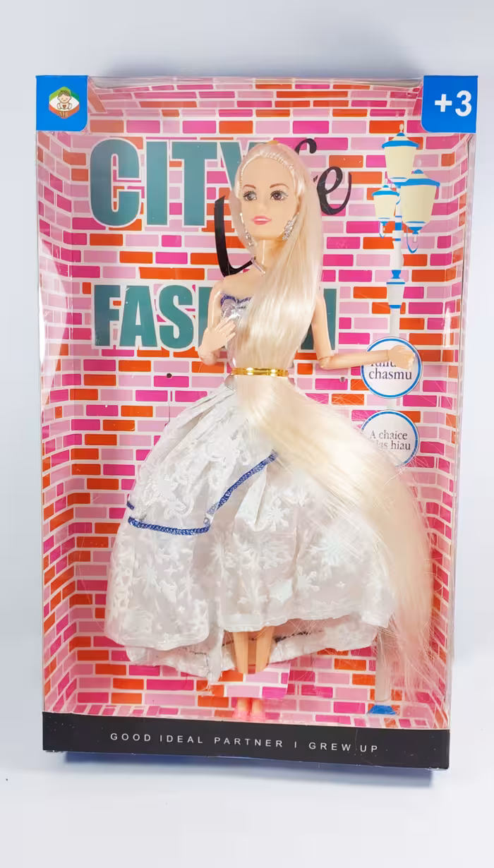 عروسك موبلند